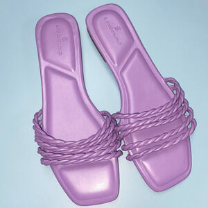 Bandolino Soyou Women's Sz 9.5M Sandal Flats "Plum 530" Purple Shoes